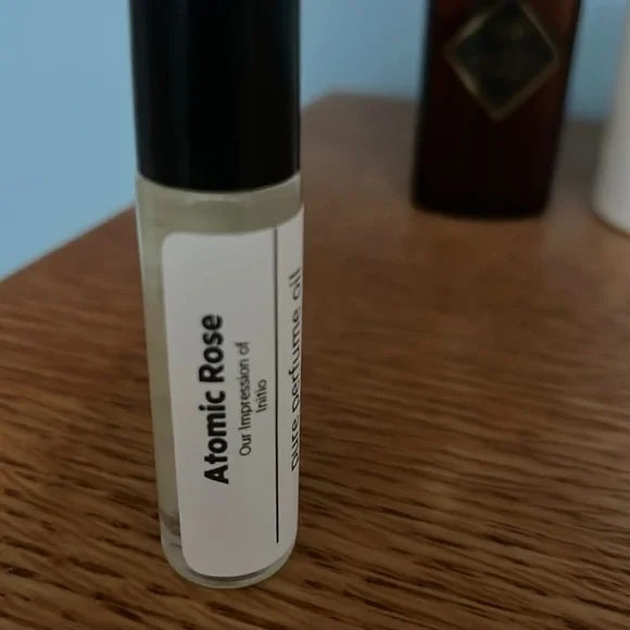 Brown Sugar Babe perfect pear oil,Juliette has a gun,Oil Perfumery Atomic Rose - Picture 3 of 8